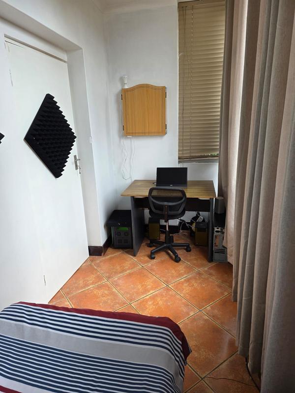 To Let 4 Bedroom Property for Rent in Churchill Estate Western Cape